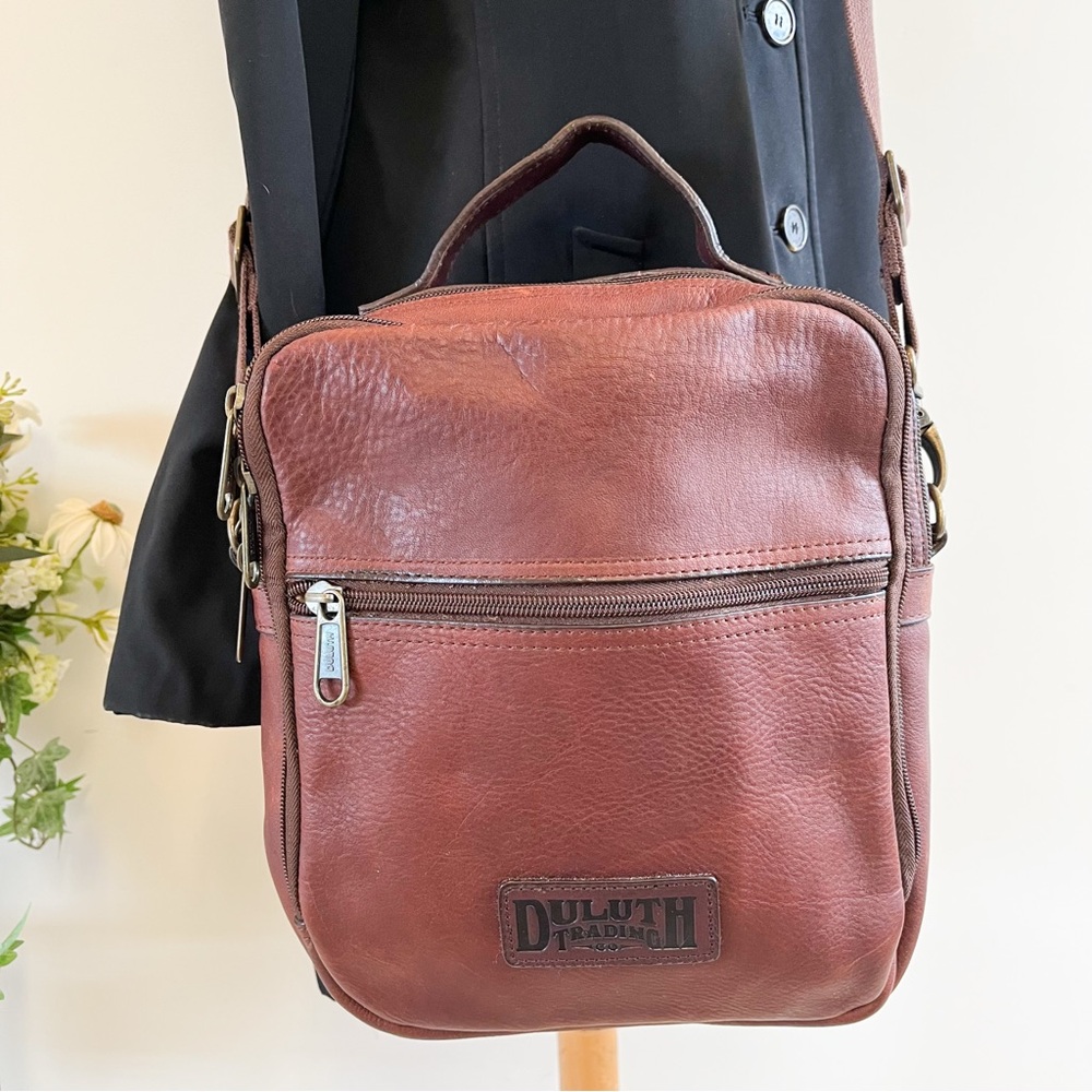 Duluth Trading Co Brown Leather Crossbody Travel Bag - Picture 3 of 16